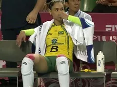 Para vagar no sexo brasileiro caseiro mar no iate transformou todos os seus buracos em uma emoção