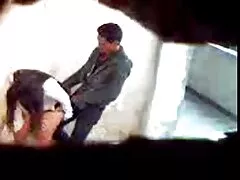 Para que os pais não prestassem atenção ao seu trabalho, ele deu sexo brasileiro lésbicas ao agente prostituta