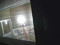 Os homens lutaram cruelmente com seu pai amaldiçoando a vingança de seu jovem pornô brasileiro anal amante